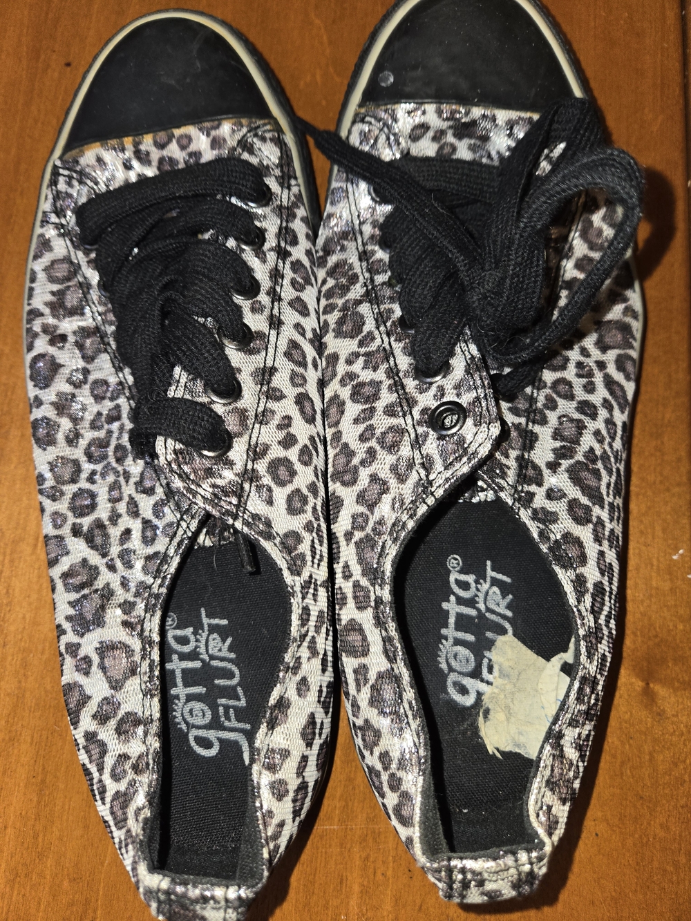Gotta Flurt Leopard-Print Low-Top Sneakers in Black and Tan